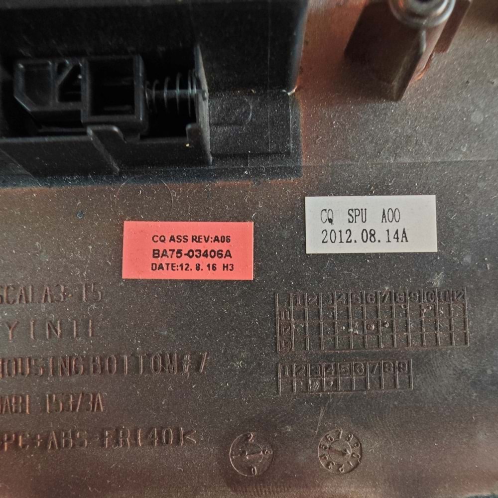 2.EL - Orjinal Samsung NP300E5A NP300E5C NP305E5A NP300E5X Notebook Alt Kasa