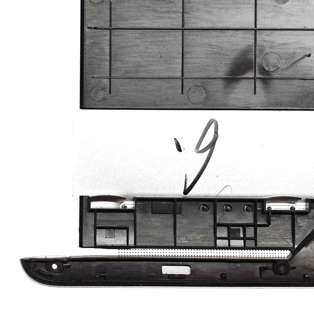 2.EL - Defolu Orjinal Hp Envy 17-R100NT 17-N100NT Notebook Alt Kasa