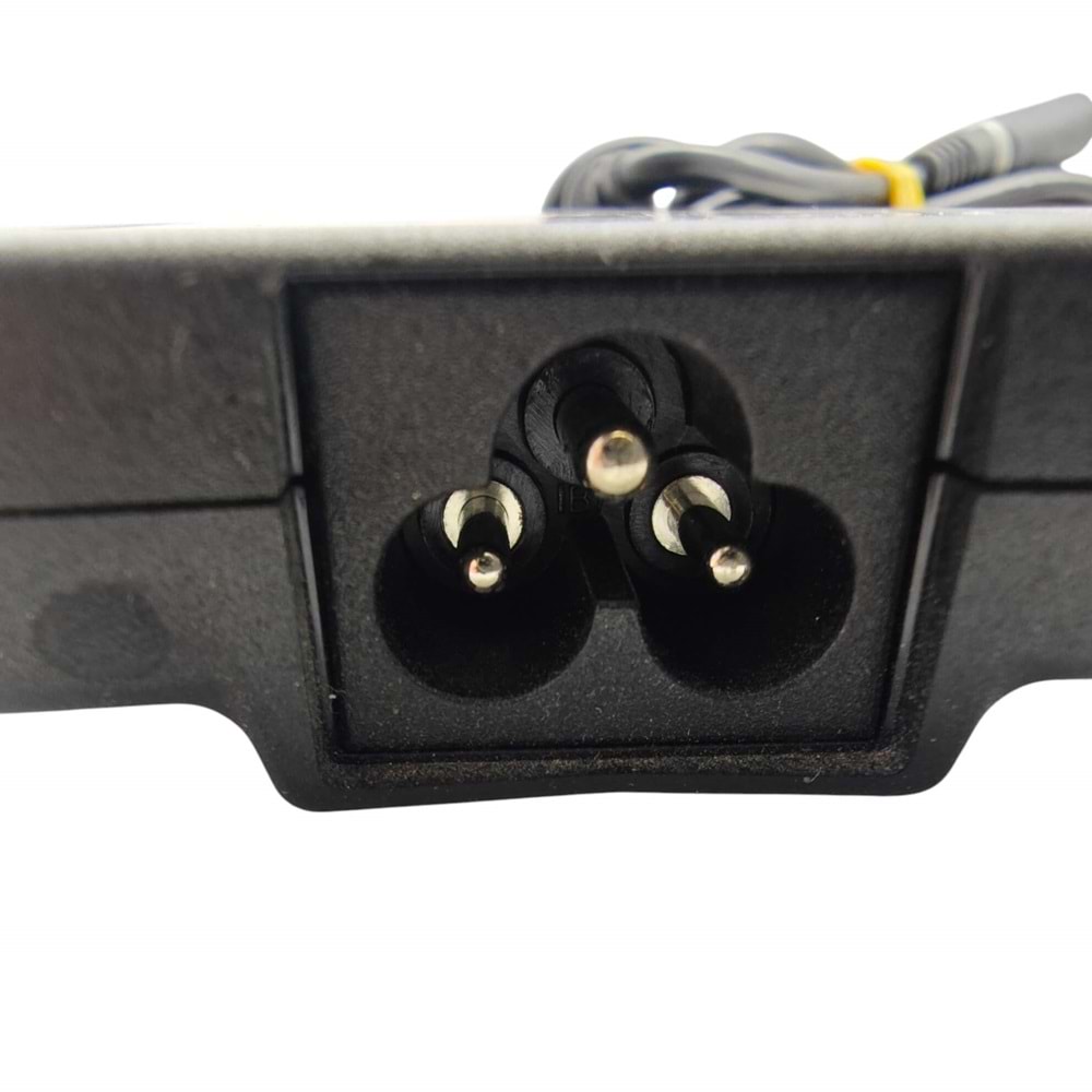 2.EL - Orjinal Dell İnspiron 19.5V 3.34A 7.4mm X 5.0mm Cn-05K74V Notebook Adaptör