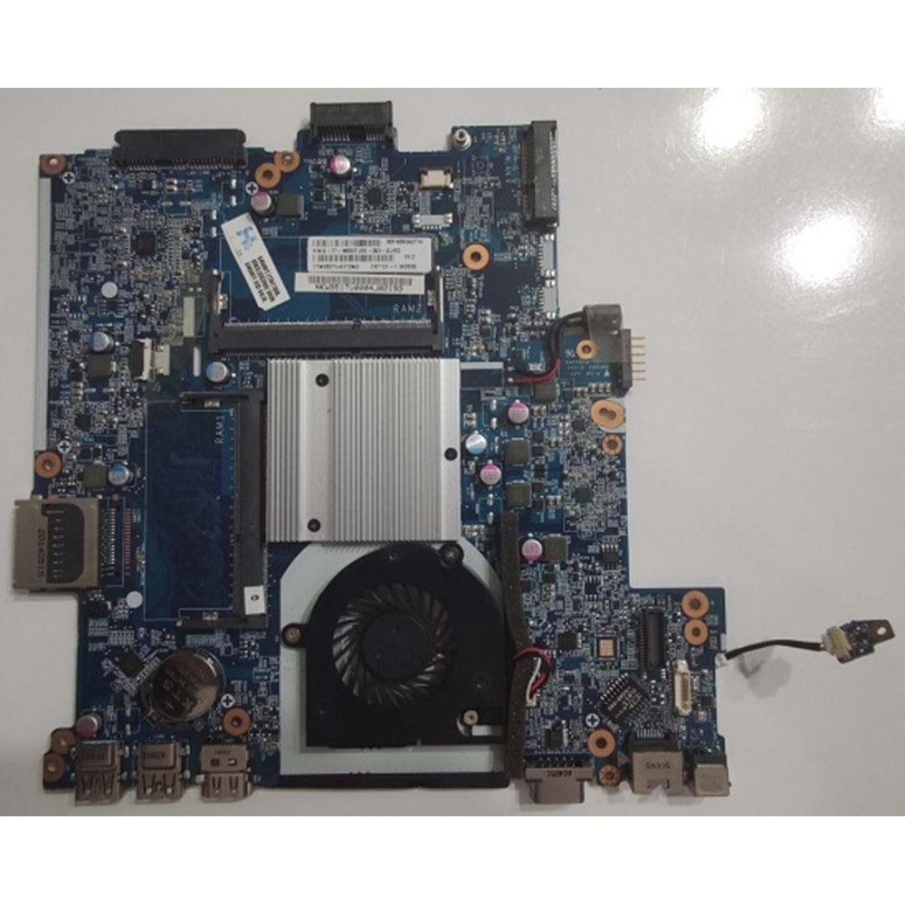 2.EL - Orjinal Grundig GNB 1550 A1 B2 Celeron İşlemcili Çalışan Anakart - 6-71-W54T0-D03 6-77-W950TU00-D03