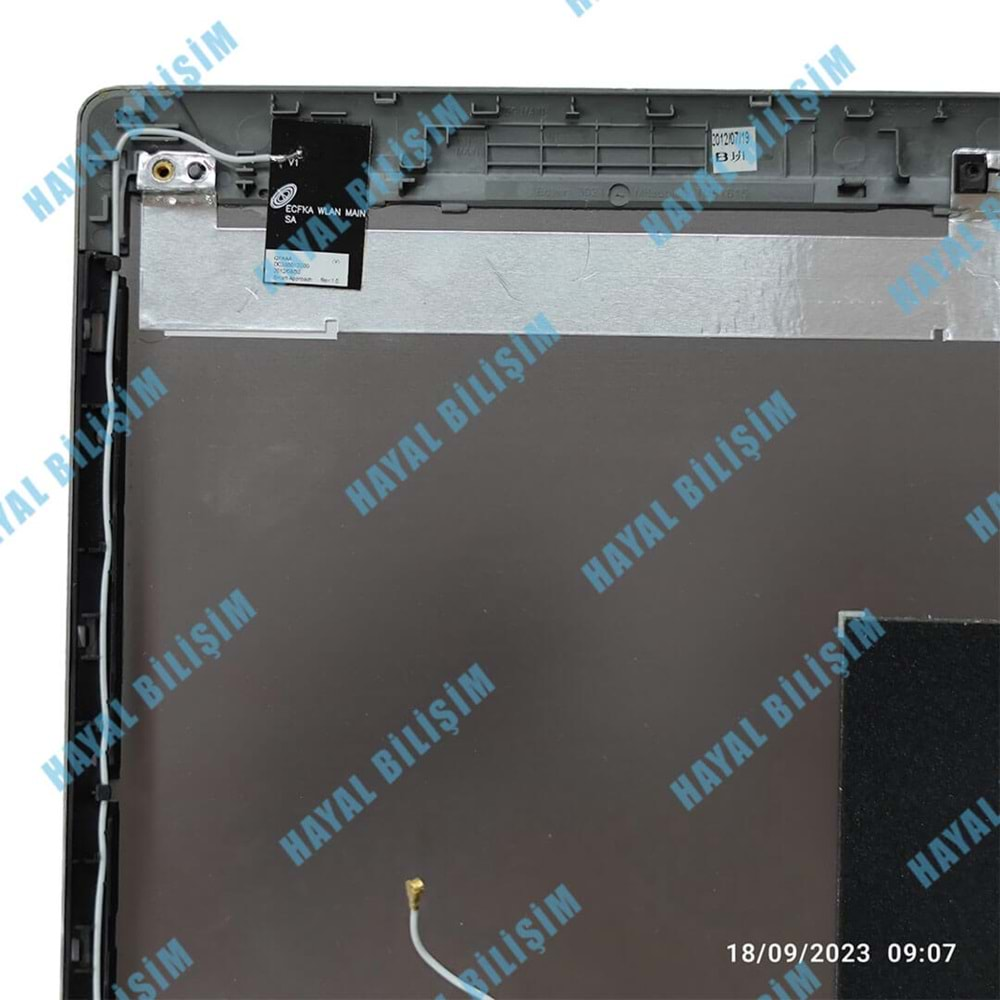 2.EL - Orjinal Toshiba Satellite P850 P855 Notebok Ekran Arka Kapak Lcd Cover - AP0OT000F01