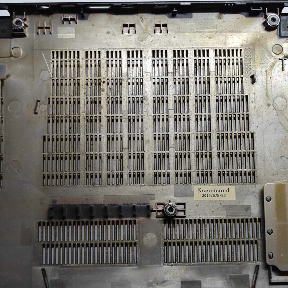 2.EL - Orjinal Monster Abra A5 V15.1 V15.2 V15.3 V15.4 V15.5 V15.6 V15.7 V15.8 Notebook Alt Kasa