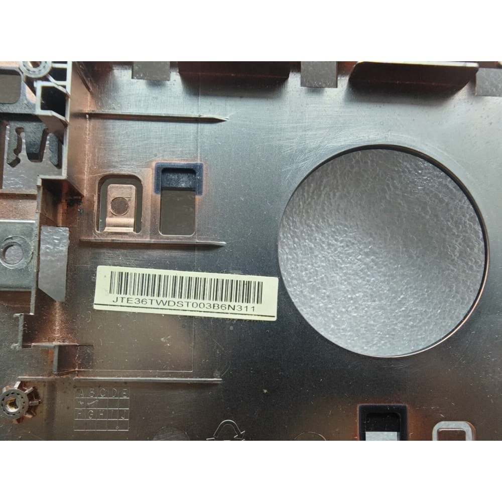 2.EL - Defolu Orjinal Grundig GNB 1565 GNB 1588 TWD Notebook Alt Kasa