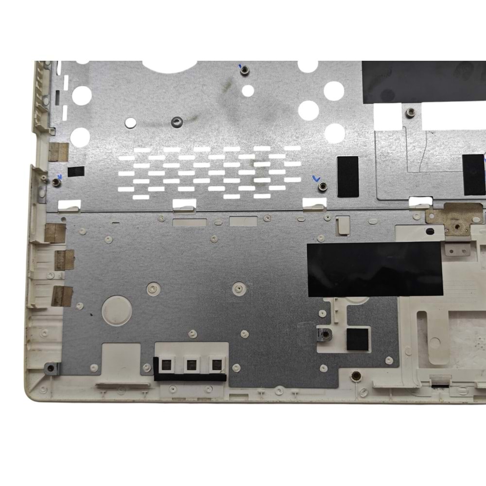 2.EL - Orjinal Toshiba Satellite L50-A S50D-A Notebook Beyaz Üst Kasa