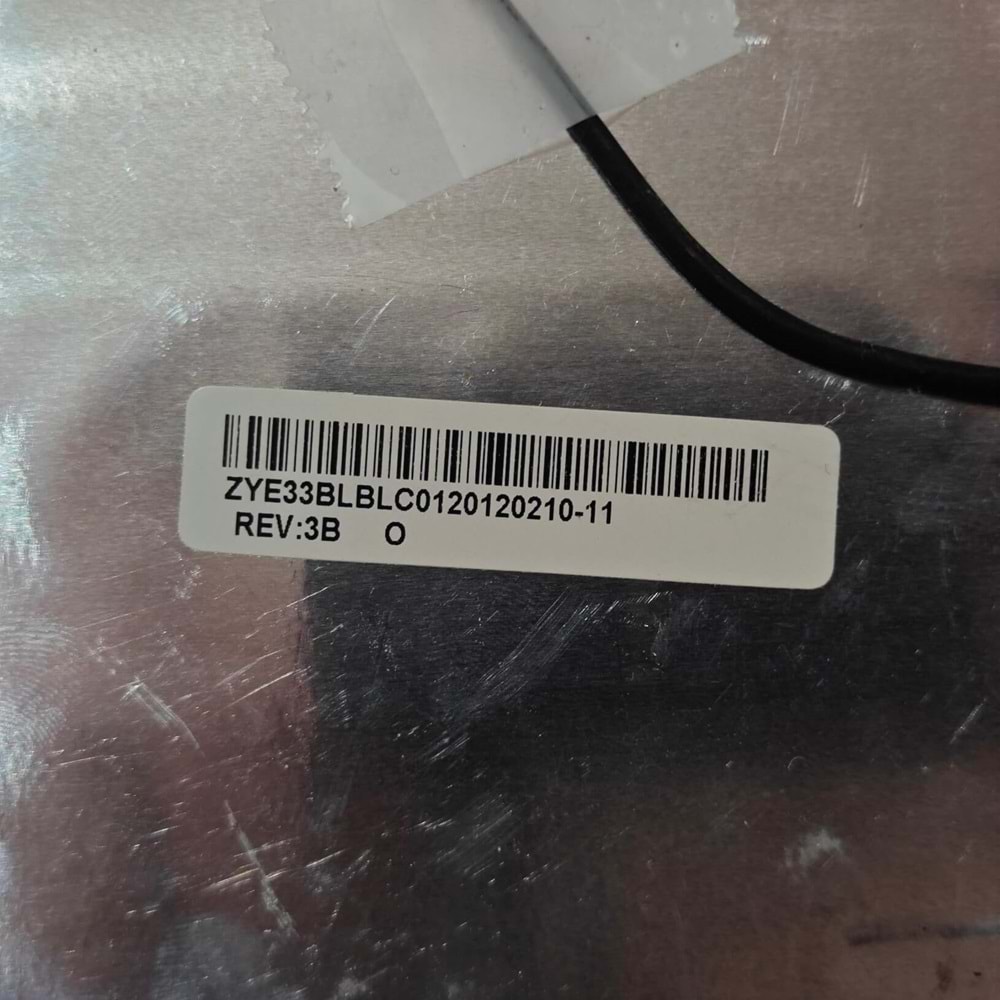 2.EL - Orjinal Toshiba Satellite L750 L750D L755 L755D Notebook Beyaz Ekran Arka Kapak Lcd Cover