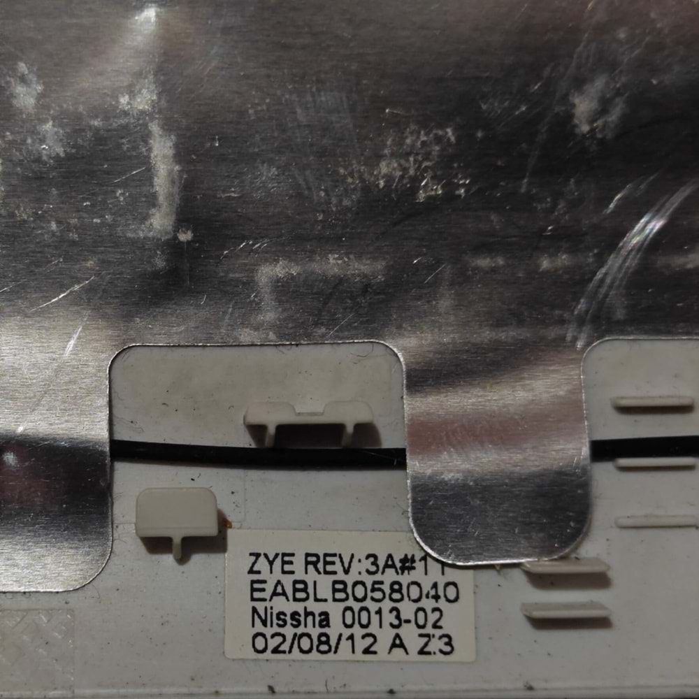 2.EL - Orjinal Toshiba Satellite L750 L750D L755 L755D Notebook Beyaz Ekran Arka Kapak Lcd Cover