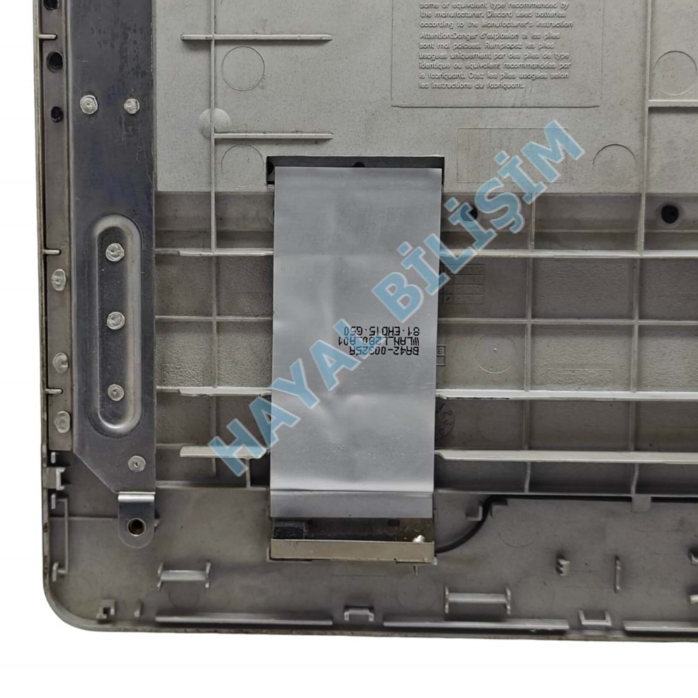 2.EL - Defolu Orjinal Samsung NP300E5A NP300E5C NP305E5A NP3530EC Füme Notebook Klavyeli Üst Kasa